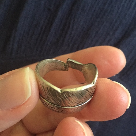 Leaf ring - Picture 3 of 3